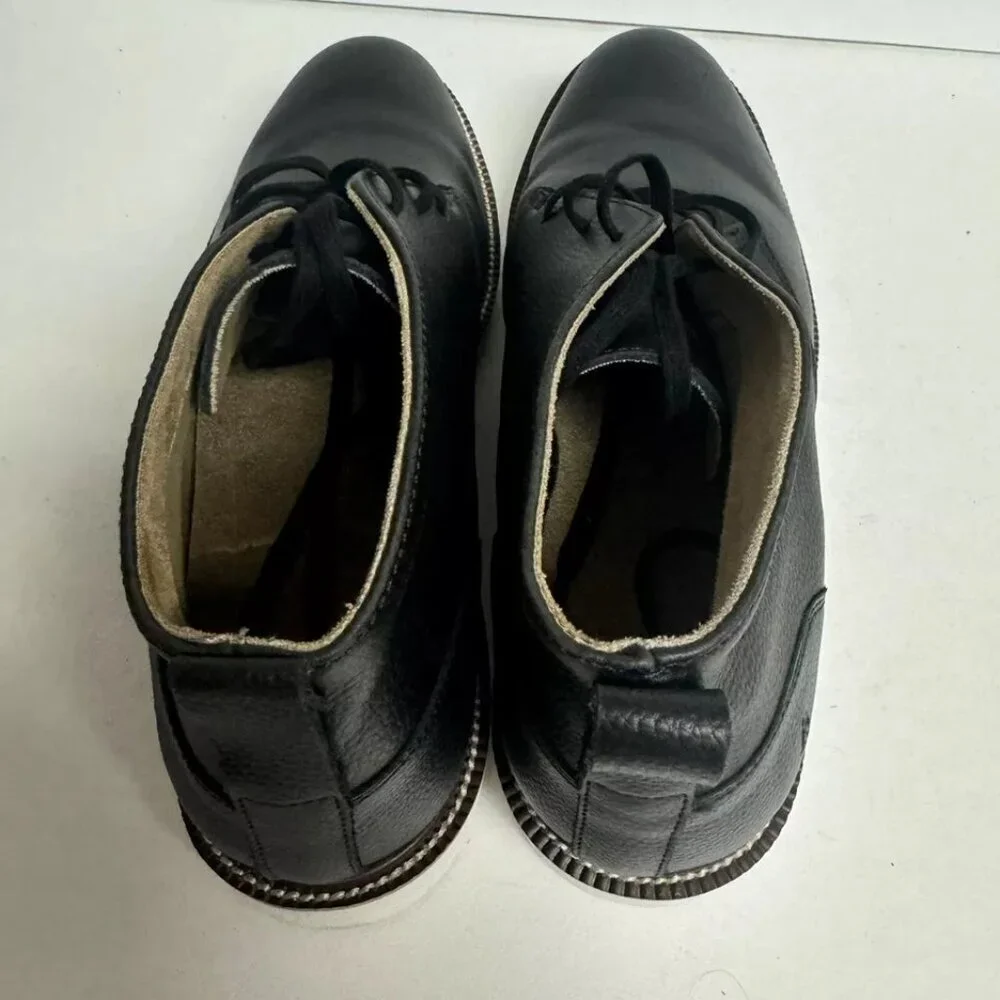 Hush Puppies like worn